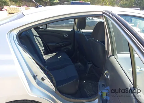 2014 Nissan Versa 1.6 Sv z USA, uszkodzony, nr VIN 3N1CN7AP5EL849010